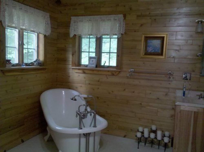 Bathroom, Innisfaire, Leelanau