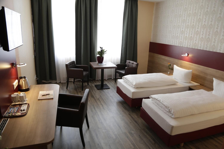 Bedroom 3, Alexander Business Hotel, Region Hannover