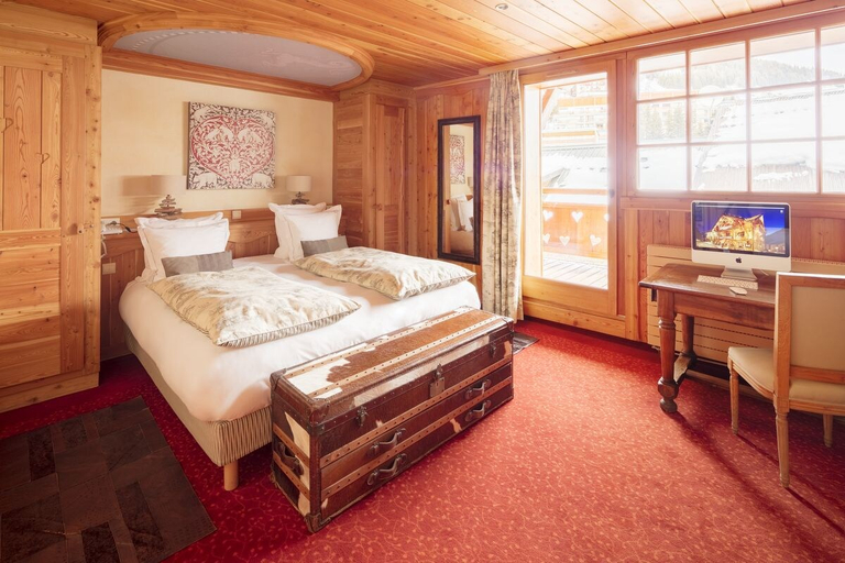 Bedroom 3, Hôtel & Spa - Châlet Mounier, Isère