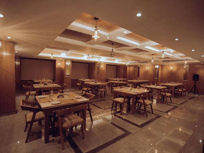 Food & Drinks 5, Clarks Inn Express Dehradun, Dehradun