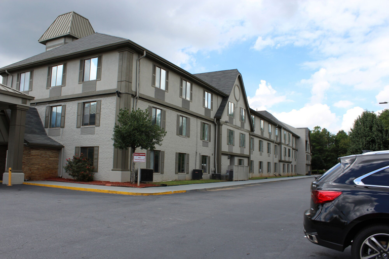 Exterior & Views 2, Araamda Inn Norcross, Gwinnett