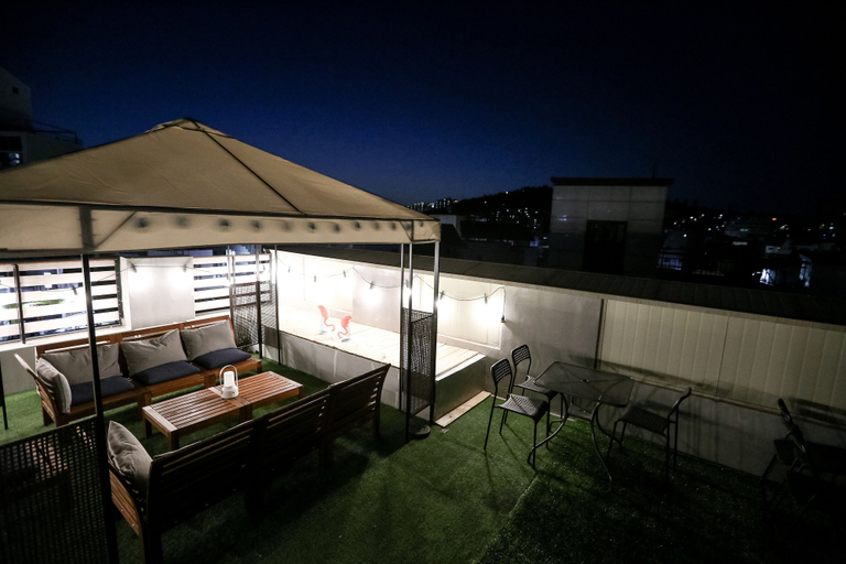 Food & Drinks, Lovely House, Mapo