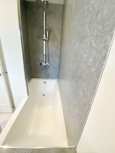 Bathroom 3, Harbourside House Holiday Home, Poole