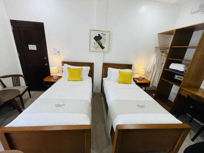 Bedroom 3, Thistle Inn, Panglao