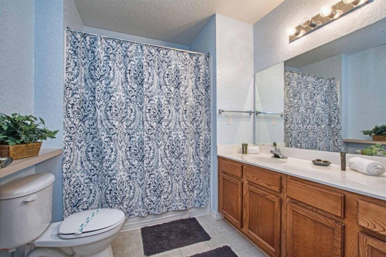 Bathroom 4, Great location 4Bed 3bth Townhouse with kids themed room, Osceola