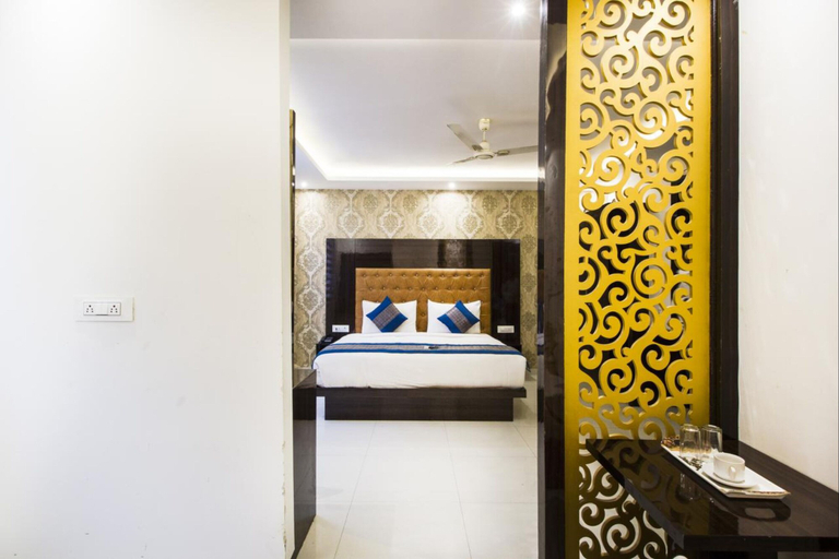 Bedroom 2, Hotel Iconic Suites, Delhi