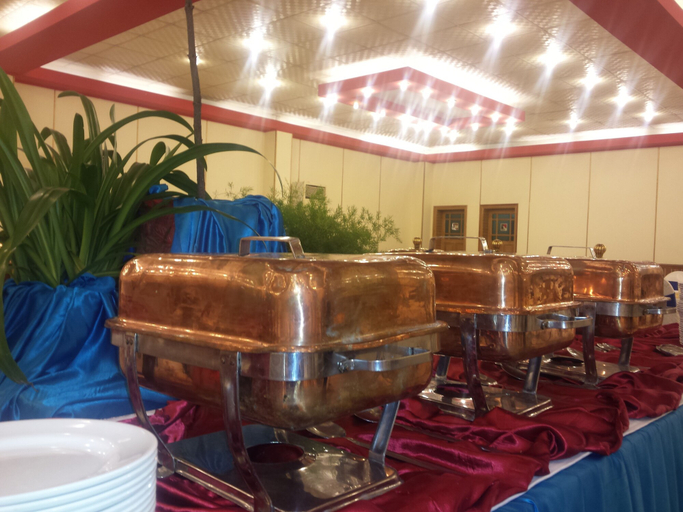 Food & Drinks 3, Flashman's Hotel, Rawalpindi