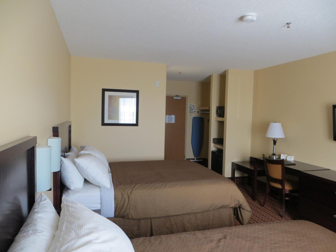 Bedroom 2, Poplar Tree Inn, Division No. 1