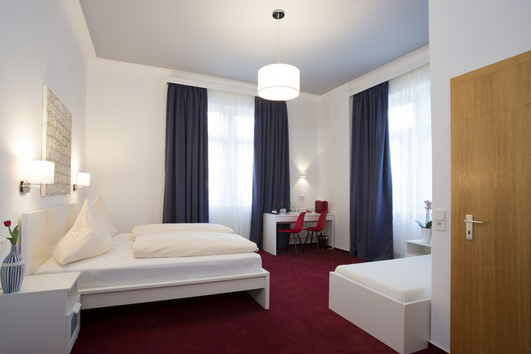 Bedroom 4, Hotel Mille Stelle City, Heidelberg