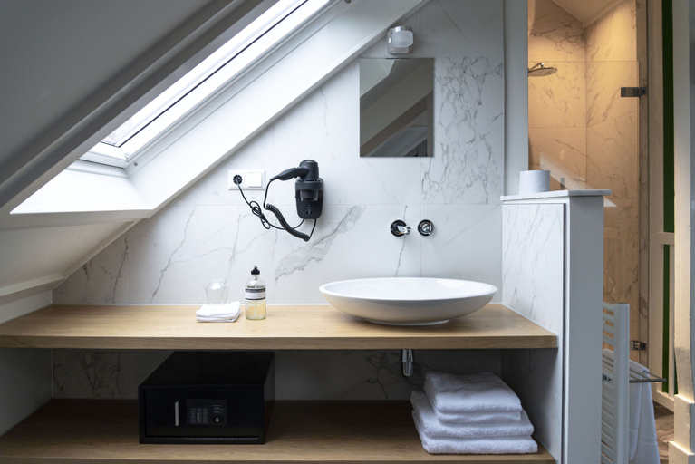 Bathroom 5, Boutique Hotel WesterVilla, Amsterdam
