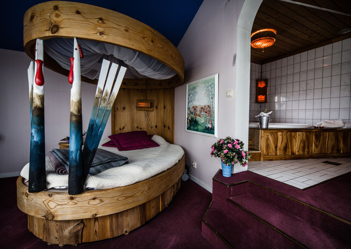 Bedroom 4, STF Hotel & Hostel Persåsen, Berg