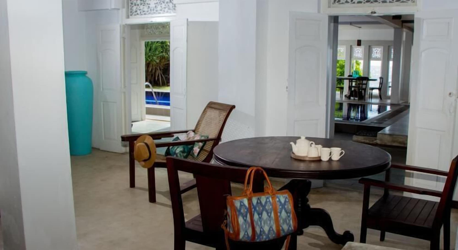 Interior entrance, Eight The Residence Ambalangoda, Hikkaduwa