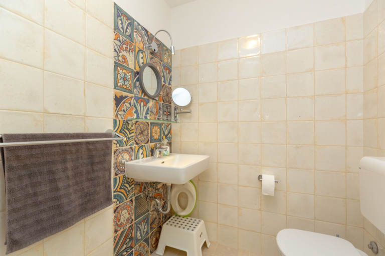 Bathroom 4, Villa Pomalo, Pojezerje