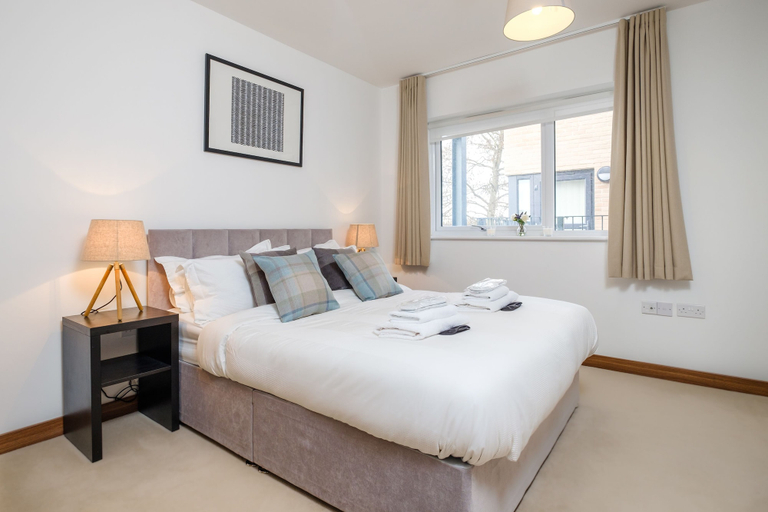 Bedroom 2, Flamsteed Duplex Apartment, Cambridgeshire