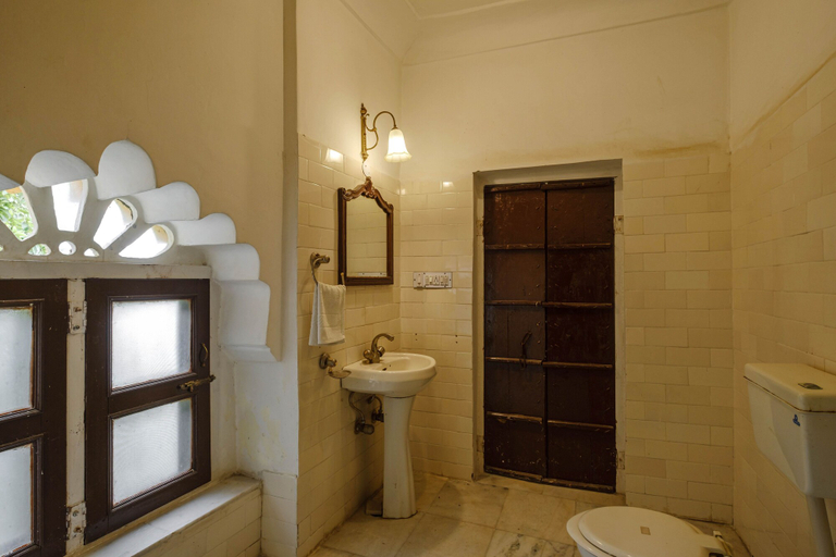 Bathroom 4, Hotel Rajmahal Palace, Tonk