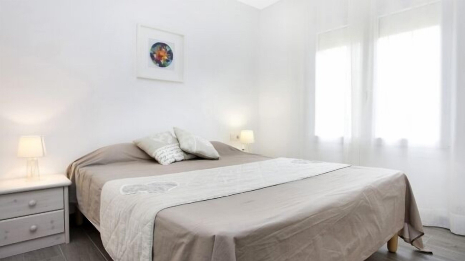 Bedroom 2, Apartamento Illa 51, Girona