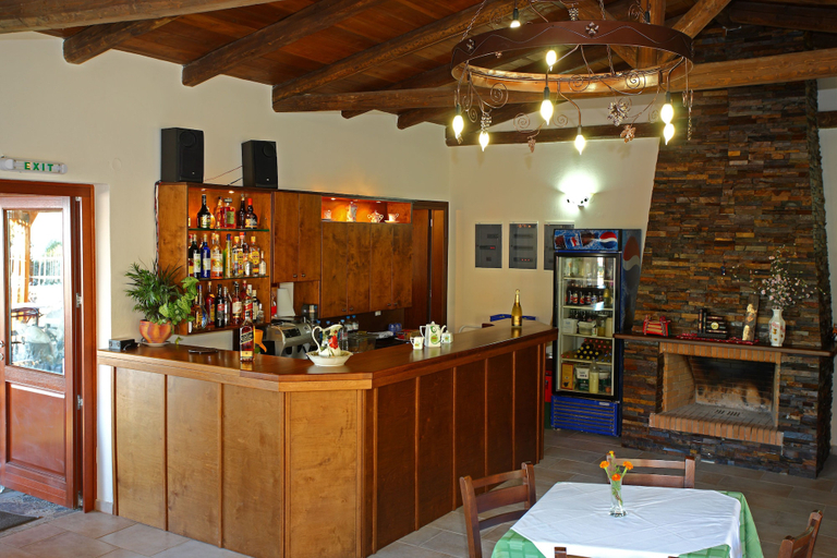 Food & Drinks 5, Vrachos Villas, Crete