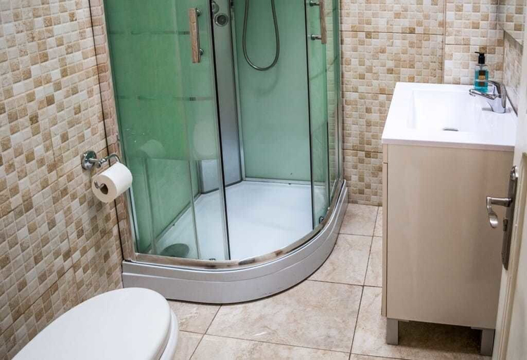 Bathroom 3, Hostal Poseidón, Las Palmas