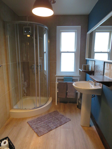 Bathroom 2, Wildwood Apartment