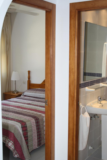 Bathroom 4, Apartamentos Torrelaguna, Almería
