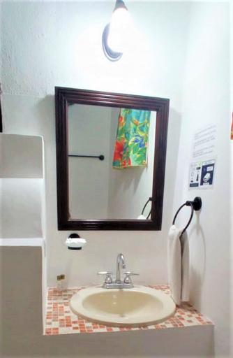 Bathroom 4, Hotel Casa De Las Flores, Cozumel