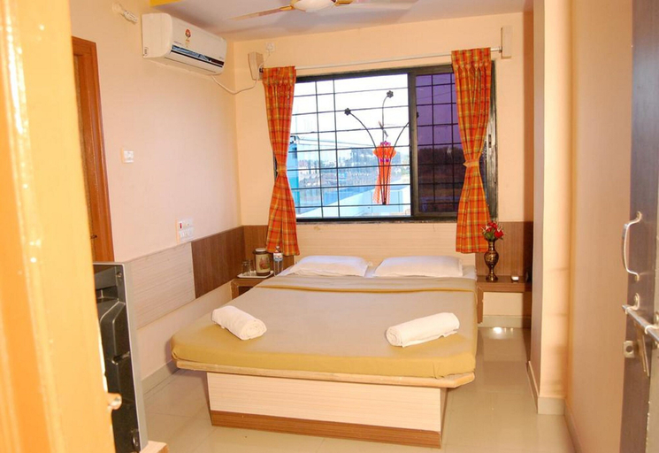 Bathroom 3, Hotel Utsav, Ahmadnagar