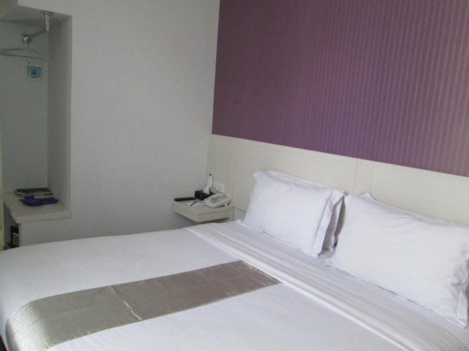 Bedroom 19