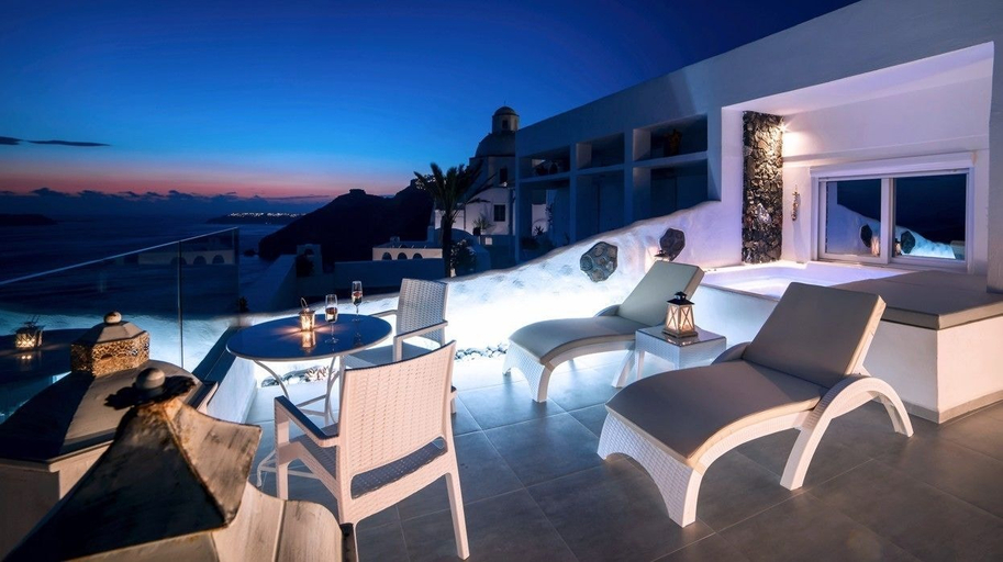 Others 5, Fira Deep Blue Suite, South Aegean