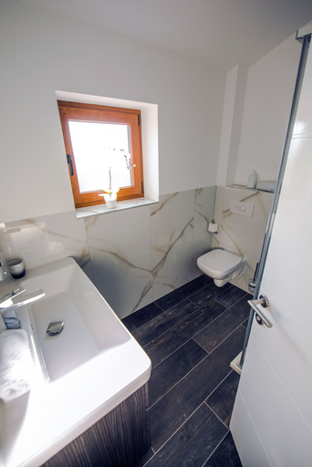 Bathroom 4, Holiday Home Oasis of Peace, Proložac