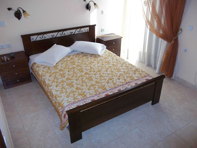Bedroom 3, Toulas Apartments, Ionian Islands