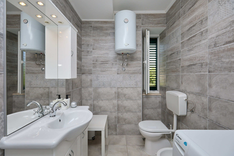 Bathroom 4, Apartment Fragola, Dubrovnik