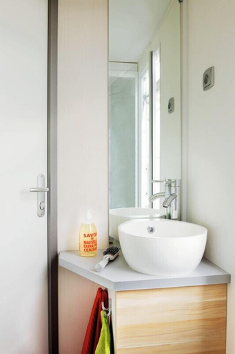 Bathroom 4, Camping Pascalounet, Bouches-du-Rhône