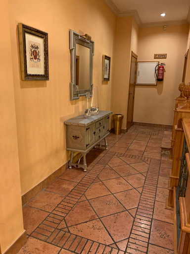 Bathroom 4, Hotel Juan Carlos I, Albacete