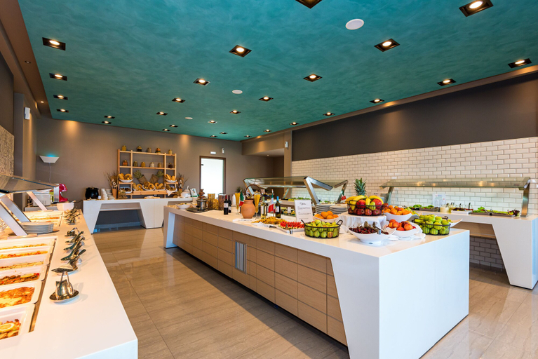 Food & Drinks 5, Solimar Aquamarine Resort, Crete