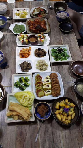 Food & Drinks 5, BDGR BNB - Hostel, Seogwipo