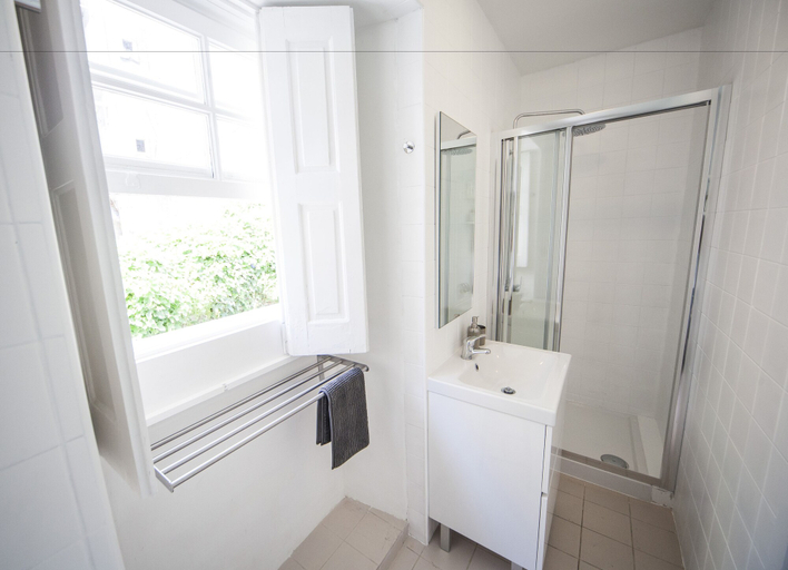 Bathroom 2, Apartamentos Porto Center, Porto