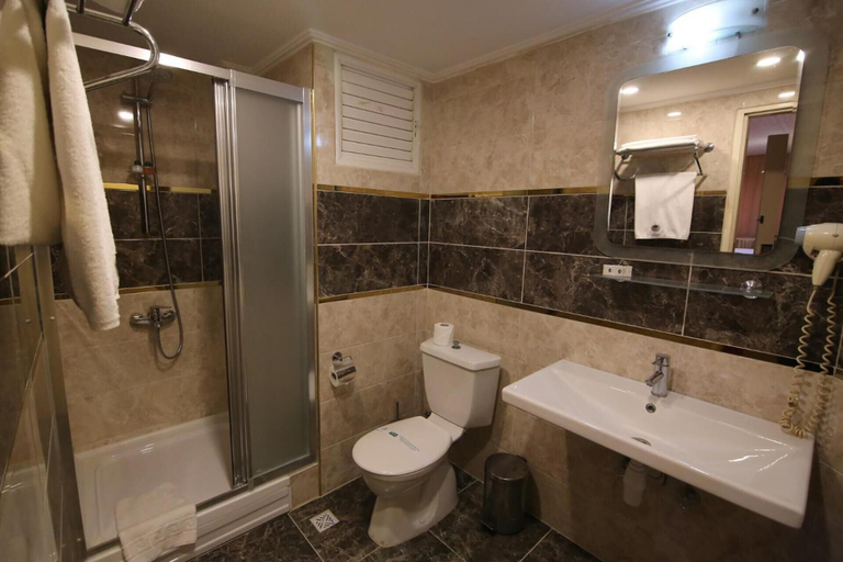 Bathroom 5, Aykut Palace Otel, İskenderun