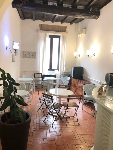 Others 4, Hotel Andreina, Roma