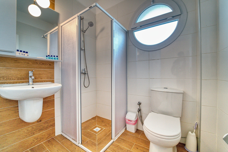 Bathroom 4, Caesar Resort & SPA