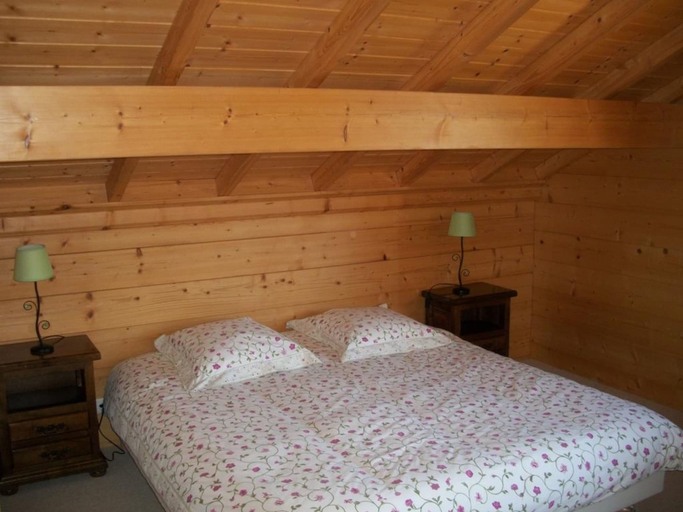 Bedroom 2, Chalet Les Aigles, Haute-Savoie