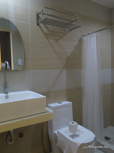 Bathroom 3, Rovic's Tourist Hotel, El Nido