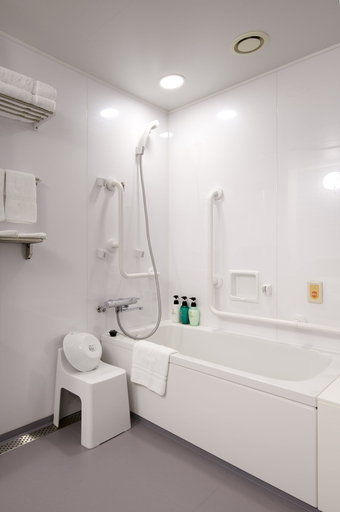 Bathroom 5, Hotel Crown Hills Ueno Premier, Taitō