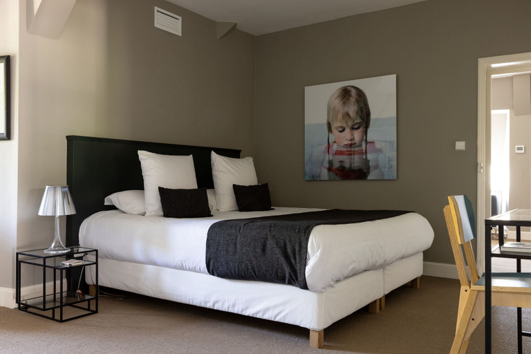 Bedroom 4, Château De La Resle - membre Design Hotels, Yonne