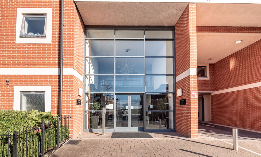 Exterior & Views, Heron House Apartment, Wokingham