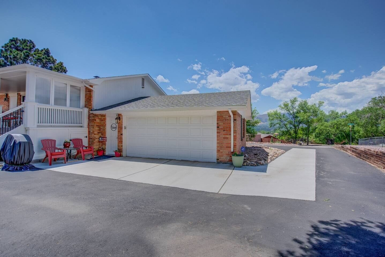 Exterior & Views 2, Garden-level Perfect Hot tub Fire Pit & More!, El Paso
