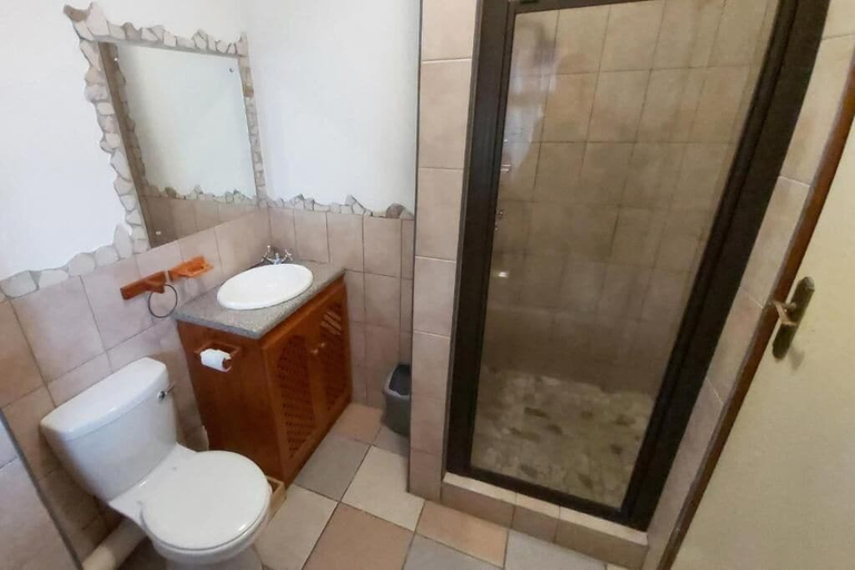 Bathroom 3, Crayfish Inn no.6, Ugu