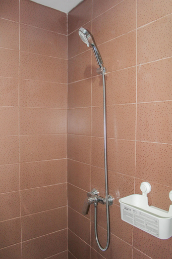 Bathroom 5, Homey Studio with City View Apartment @ Puri Orchard, West Jakarta