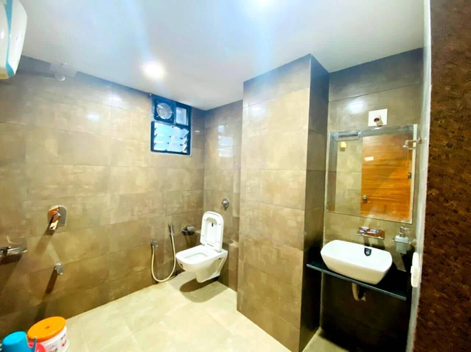 Bathroom 5, Hotel Prime, Gandhinagar