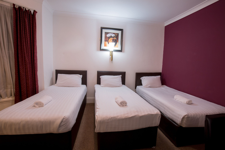 Bedroom 2, Cranford Hotel, London
