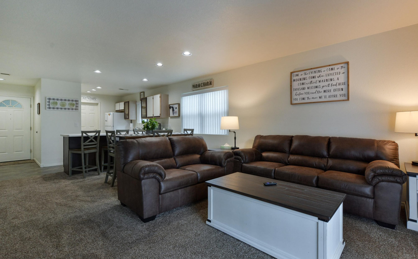 Others 5, Farm Charm Condo, Taney